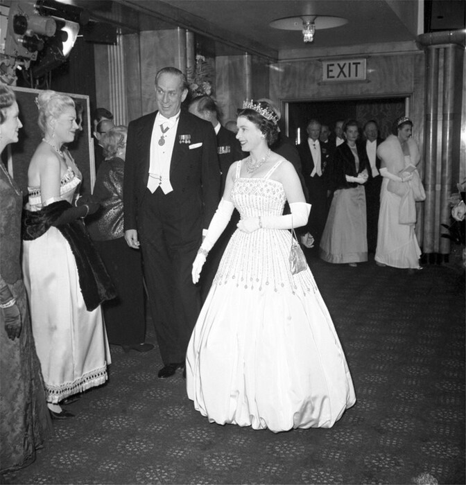 Πριγκίπισσα Βεατρίκη: Οι πρώτες φωτογραφίες του μυστικού γάμου της