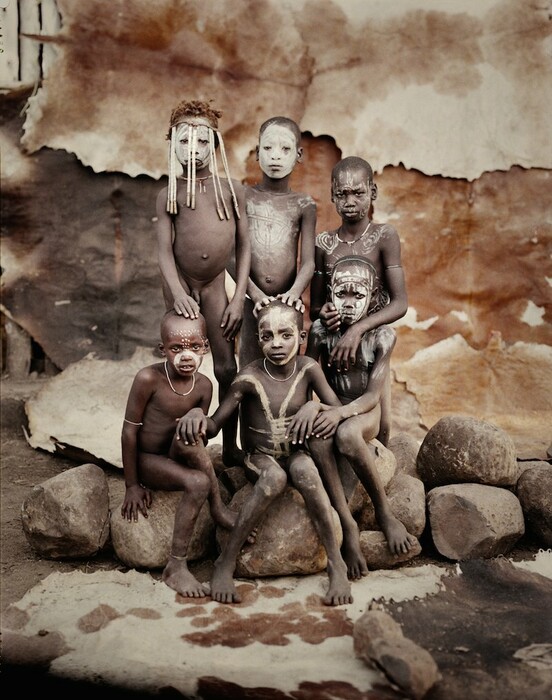 Οι φυλές που εξαφανίζονται μέσα από 30 συγκλονιστικές φωτογραφίες