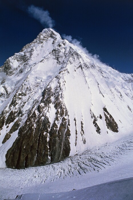 Κυνηγώντας το ακατόρθωτο: Ένας Έλληνας ορειβάτης θέλει να ανέβει στο «φονικό βουνό» Κ2