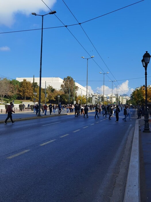 Πολυτεχνείο: Συγκέντρωση - πορεία του ΚΚΕ έξω από την αμερικανική πρεσβεία - Εικόνες