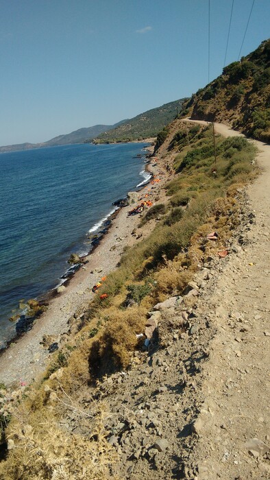 Αποκλειστικό:Τι πραγματικά συμβαίνει με τις βάρκες των προσφύγων στα ανοιχτά της Λέσβου