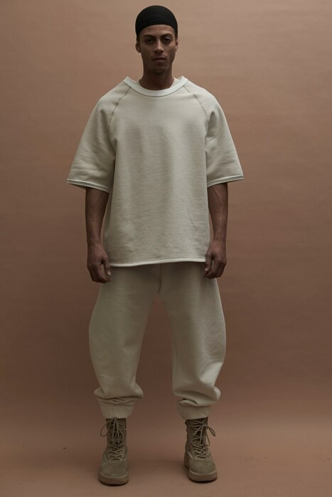 Η υπερπαραγωγή του Kanye West, τα καινούργια πανάκριβα ρούχα και όλα όσα έγιναν στο event στη Νέα Υόρκη
