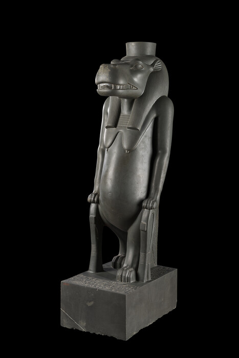 Τα αριστουργήματα μιας αρχαίας πόλης βυθισμένης στο Νείλο και η λατρεία του Όσιρι