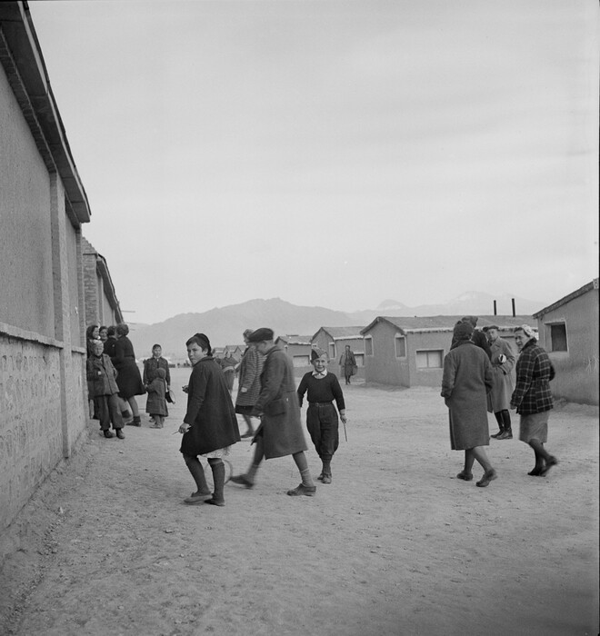 Πολωνοί πρόσφυγες που βρέθηκαν στο Ιράν το 1943