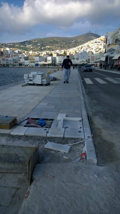 Walk on the Wild Side: Mια βόλτα στην Ερμούπολη της Σύρου