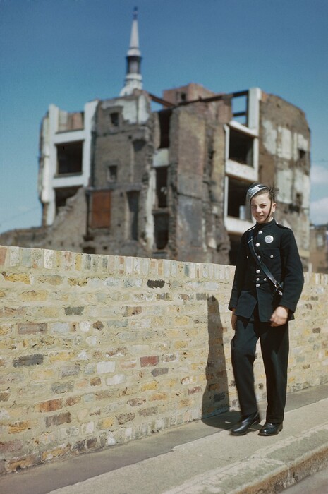 Σπάνιες έγχρωμες φωτογραφίες από τις μέρες του Blitz στη Μεγάλη Βρετανία