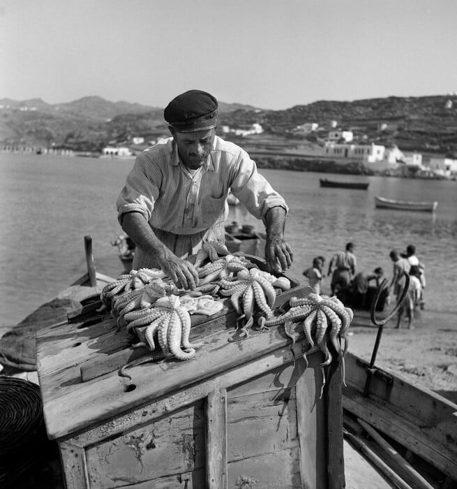 Η ασπρόμαυρη Μύκονος