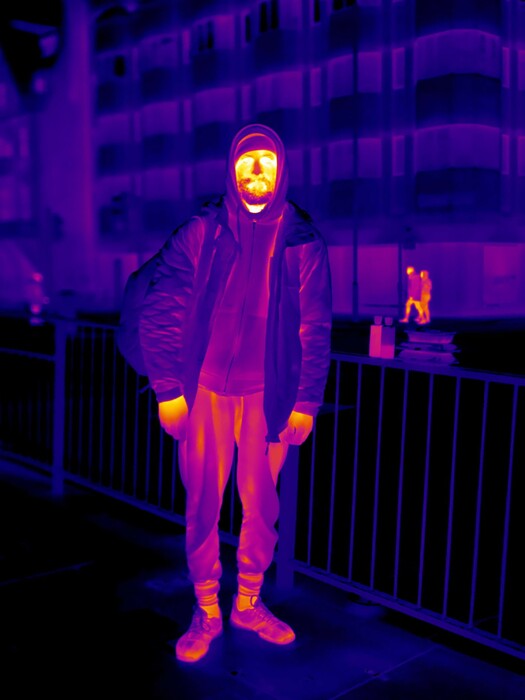 «Traces of warmth»: φωτογραφίζοντας με θερμική κάμερα τους άστεγους του Λονδίνου
