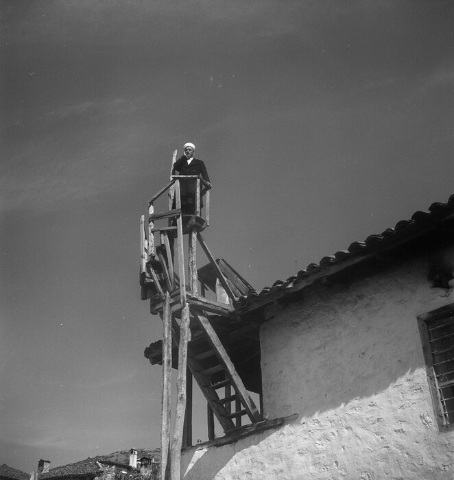 Το ανεκτίμητο φωτογραφικό αρχείο της Joan Leigh Fermor