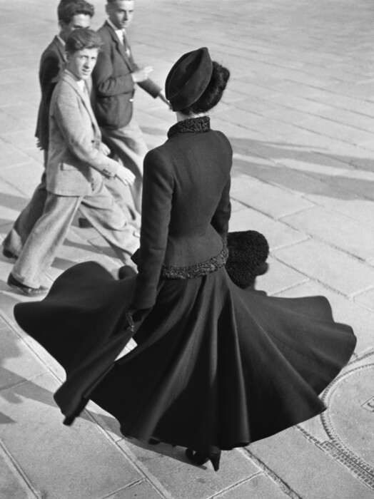 Ένας αιώνας φωτογραφίας μόδας στο Getty Museum