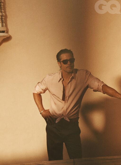 Ο «αιώνια κουλ» Μπραντ Πιτ φωτογραφήθηκε για το GQ και μιλάει για τα 55 του