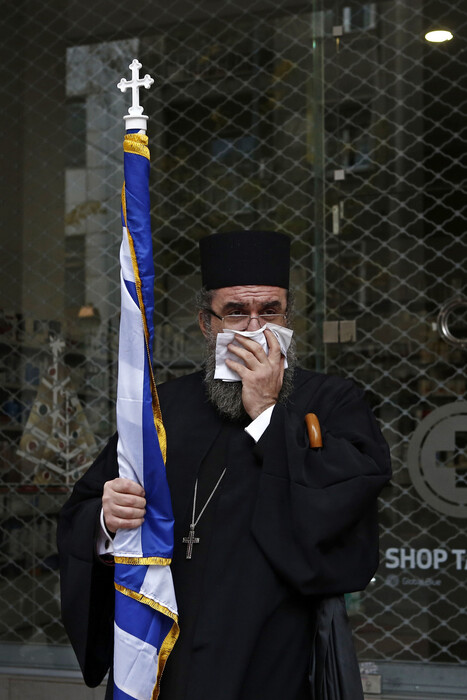 Πεδίο μάχης το Σύνταγμα - Φωτογραφίες από τα επεισόδια