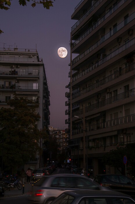 7 Θεσσαλονικείς μιλούν για τη διαφορετική Πρωτοχρονιά μιας οχυρωμένης πόλης