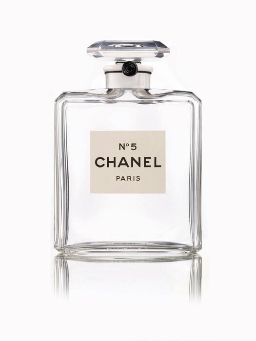 100 χρόνια Chanel no 5: Επέτειος για το πιο διάσημο άρωμα με μια τολμηρή συλλογή κοσμημάτων
