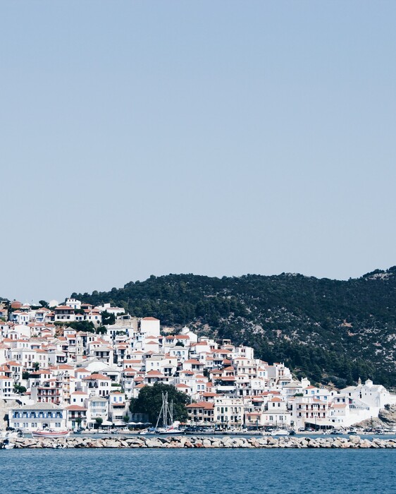 Πρωταγωνιστές του καλοκαιριού και οι μικροί νησιωτικοί προορισμοί της χώρας: Πληρότητα έως και 100% τον Αύγουστο