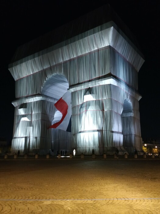 L'Arc de Triomphe, Wrapped