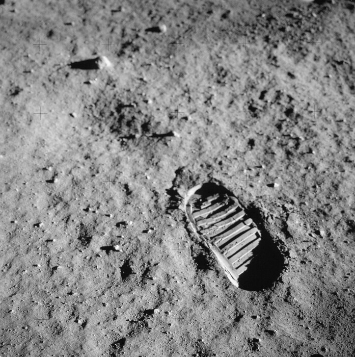 moon footprint
