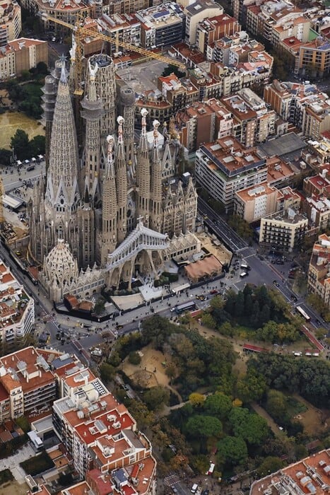 Η Sagrada Familia στη Βαρκελώνη βρίσκεται στην τελική ευθεία ολοκλήρωσης μετά από σχεδόν ενάμιση αιώνα