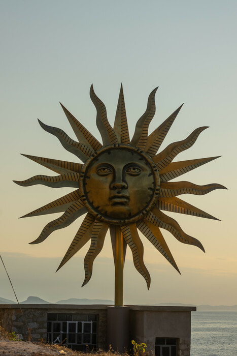 Δυο μέρες στην Ύδρα κάτω από τον ήλιο του Jeff Koons με Μηχανές Ονείρων