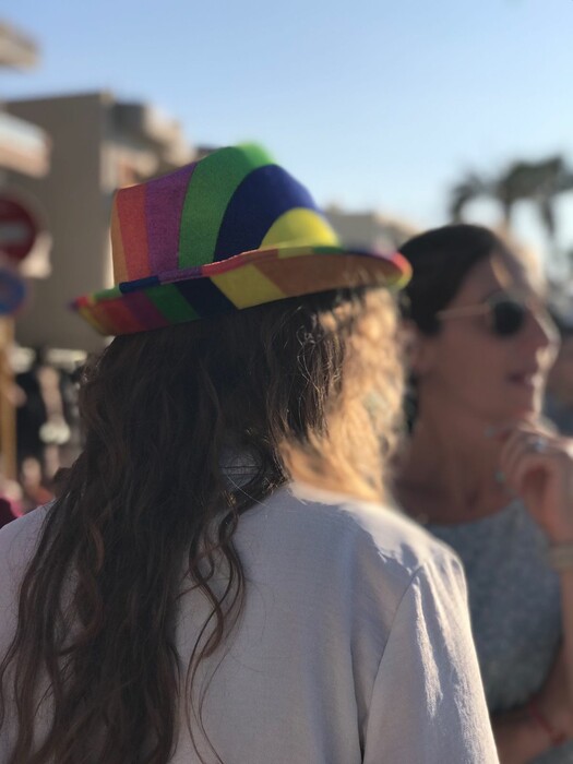 Το πρώτο Pride Χανίων έγινε με μαζική συμμετοχή και δυνατά αντιφασιστικά μηνύματα