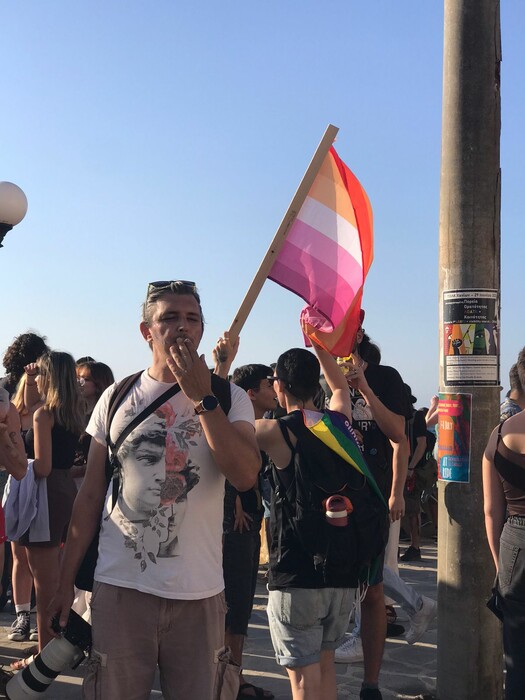 Το πρώτο Pride Χανίων έγινε με μαζική συμμετοχή και δυνατά αντιφασιστικά μηνύματα