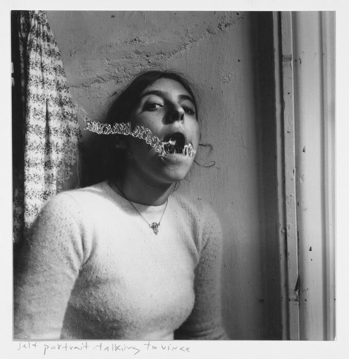 Francesca Woodman: Μια σύντομη ζωή, ένα έργο που επηρεάζει του καλλιτέχνες σήμερα, περισσότερο από ποτέ