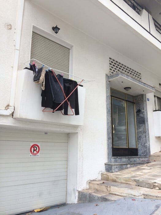 Travelogue: Ένα φωτογραφικό λεύκωμα για τις ελληνικές επινοήσεις που λύνουν καθημερινά προβλήματα.