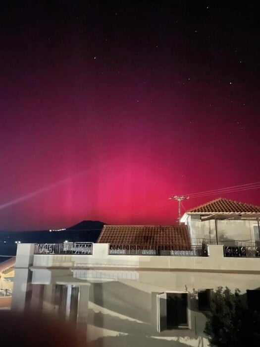 Το Βόρειο Σέλας στην Ελλάδα- Εικόνες από διάφορες περιοχές της χώρας