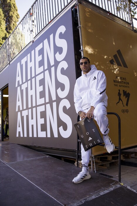 «Υοu got this»: Μέσα στο pop up της Adidas στο Σύνταγμα για τον 41 Μαραθώνιο