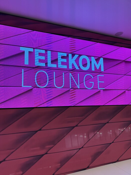 WORLD PASS powered by Telekom: Ποδοσφαιρικό ταξίδι για τον αγώνα Μπάγιερν Μονάχου -Σλόβαν Μπρατισλάβας