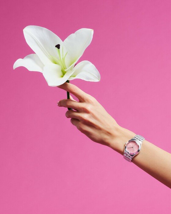 Blossom Time: Τα κομψά ρολόγια από ανοξείδωτο ατσάλι αποτυπώνουν την αναζωογονητική ομορφιά των λουλουδιών