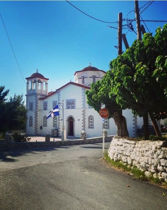 «Μπορεί να μην είναι ρόδινα τα πράγματα στην επαρχία, αλλά και πού είναι;»