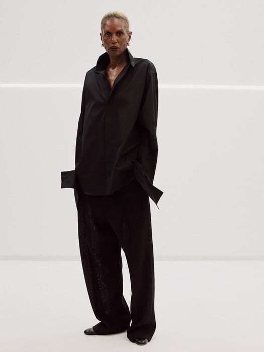 Collection D: H νέα συλλογή της Phoebe Philo προοιωνίζεται τη μεγάλη επιστροφή της Couture στη μόδα
