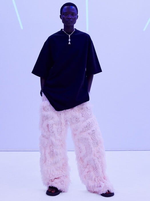 Collection D: H νέα συλλογή της Phoebe Philo προοιωνίζεται τη μεγάλη επιστροφή της Couture στη μόδα