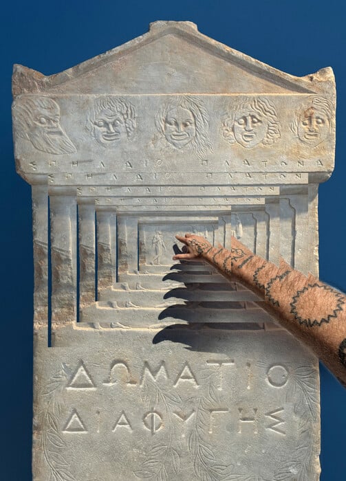 Ο Ανδρέας Αγγελιδάκης μετατρέπει το σπήλαιο του Πλάτωνα σε escape room