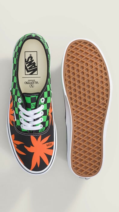 Valentino Garavani x Vans: Η συνεργασία που ενώνει την υψηλή ραπτική με το skate DNA