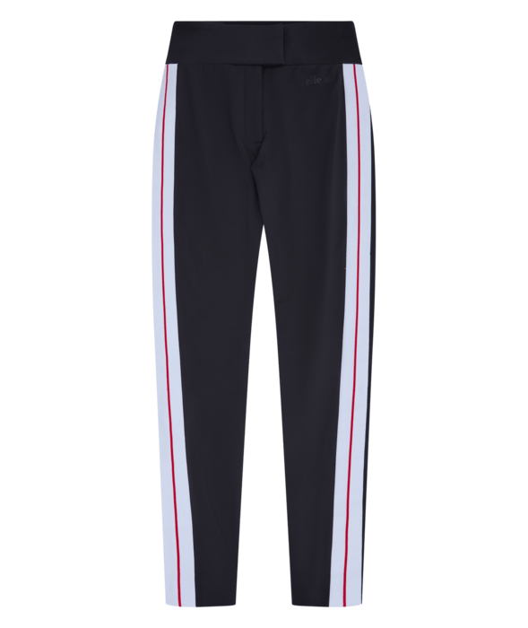 Η νέα εποχή της ellesse: sporty glam για κάθε μέρα που μοιάζει με περιπέτεια