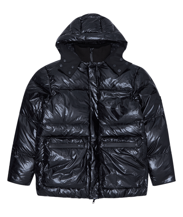 Η νέα εποχή της ellesse: sporty glam για κάθε μέρα που μοιάζει με περιπέτεια