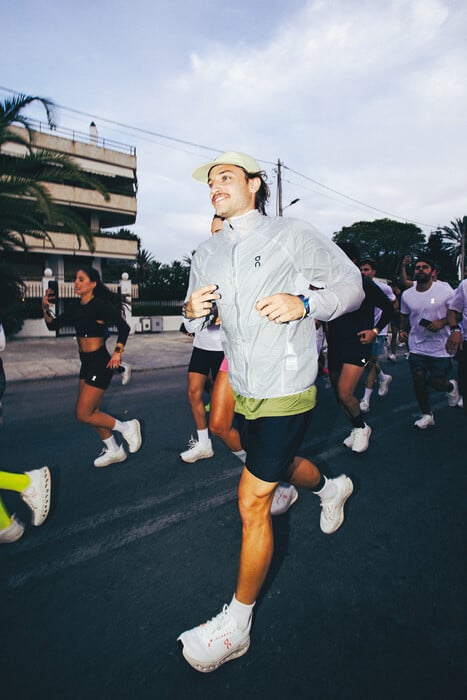 On Soft Saturday Run: Όταν το τρέξιμο ορίζει τον παλμό της πόλης