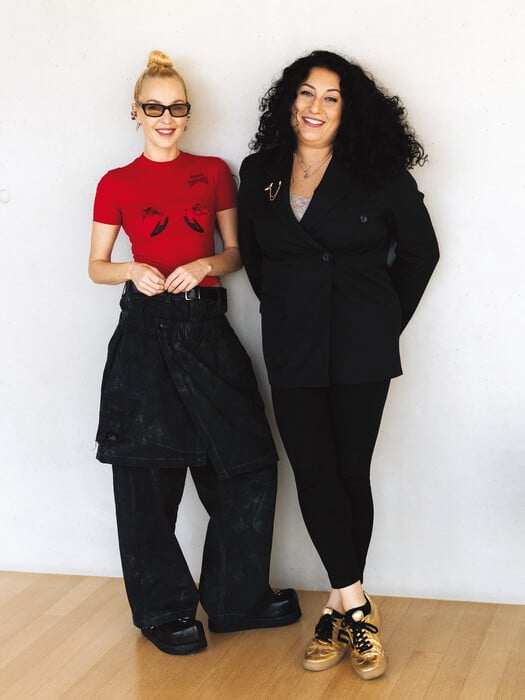 102΄ με την Tάμτα και την Ανίτα Ρατσβελισβίλι