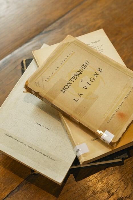 Ανοίγει στην Νάουσα η πρώτη Βιβλιοθήκη Οίνου της χώρας μας στη μνήμη του Γιάννη Μπουτάρη 