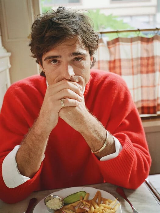 Ο Jacob Elordi φωτογραφίζεται από τη Sofia Coppola ως πρεσβευτής της Cartier