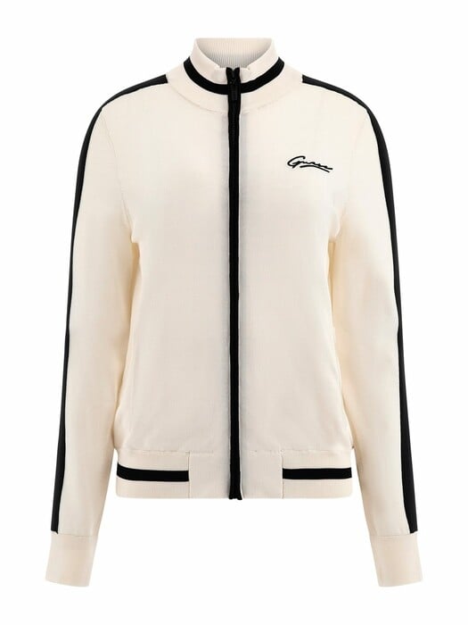 Η GUESS επαναφέρει το collegiate style με τη νέα Athleisure συλλογή