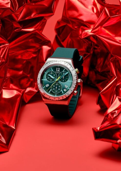 Η νέα εορταστική συλλογή της Swatch ενσαρκώνει το πνεύμα των γιορτών