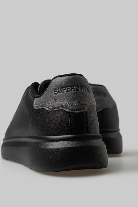 Superdry&Co: Η νέα συλλογή παπουτσιών FW25 κάνει level up στο street style σου 