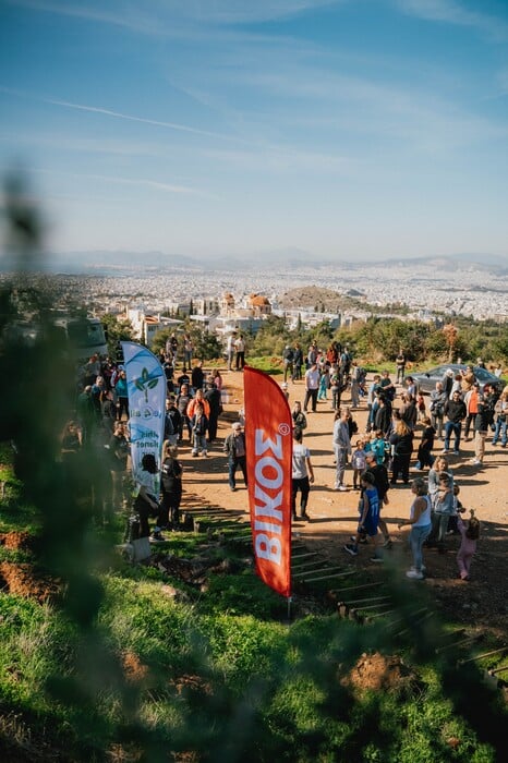 Μια καταπράσινη Κυριακή με το φυσικό μεταλλικό νερό ΒΙΚΟΣ και τη we4all