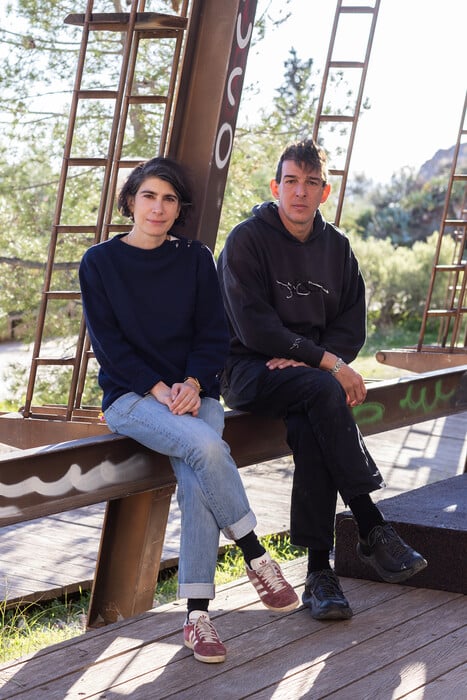 Ένα γλυπτό στην πόλη ζωντανεύει το «άγνωστο» λατομείο του Φιλοπάππου