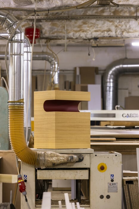 Μια επιπλοποιία ενός και πλέον αιώνα συνδέεται με τη σύγχρονη τέχνη 