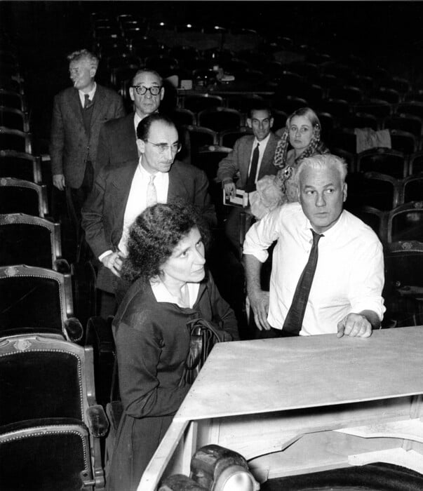 Ο μαγικός κόσμος της Λίλα Ντε Νόμπιλι μέσα από τη μοναδική συλλογή του Ερρίκου Σοφρά