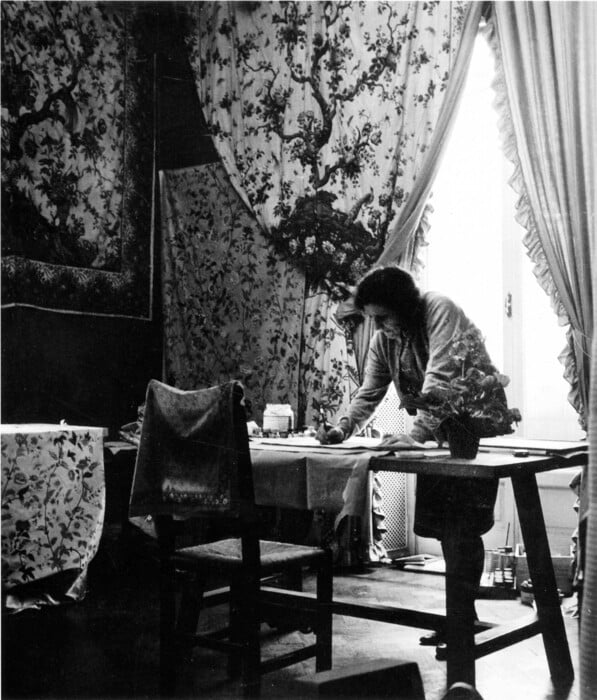 Ο μαγικός κόσμος της Λίλα Ντε Νόμπιλι μέσα από τη μοναδική συλλογή του Ερρίκου Σοφρά